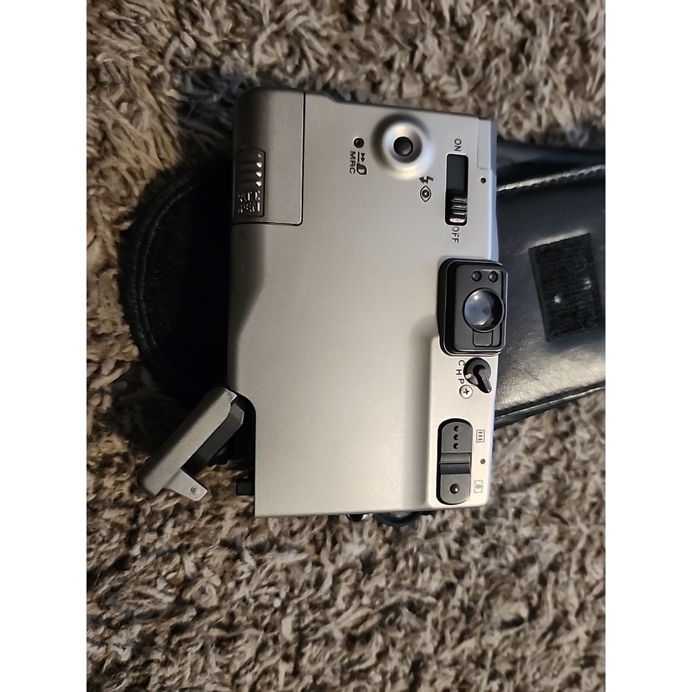 Canon ELPH 370Z 35mm Point & Shoot Film Camera | Case | EUC - Picture 8 of 8